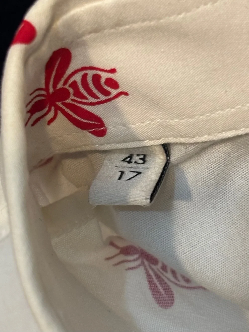 Gucci Rare Insect Motif White Red Button Shirt